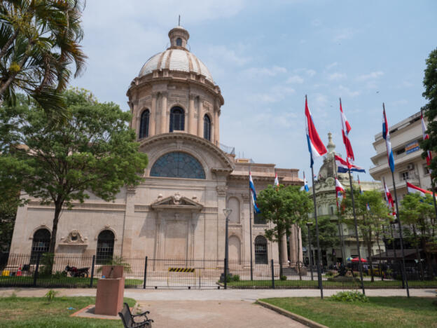 Asunción - Panteón de los Héroes